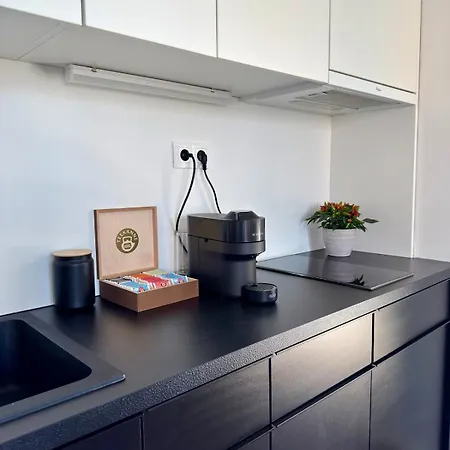 Cozy With Castle View شقة براتسيلافا