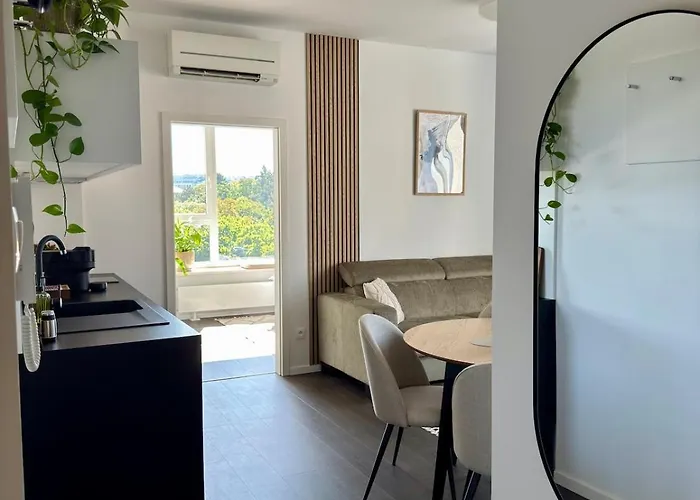 Cozy With Castle View * 布拉迪斯拉发