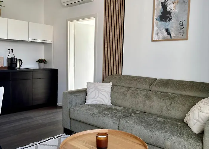 公寓 Cozy With Castle View *