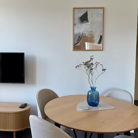 Διαμέρισμα Cozy With Castle View Μπρατισλάβα